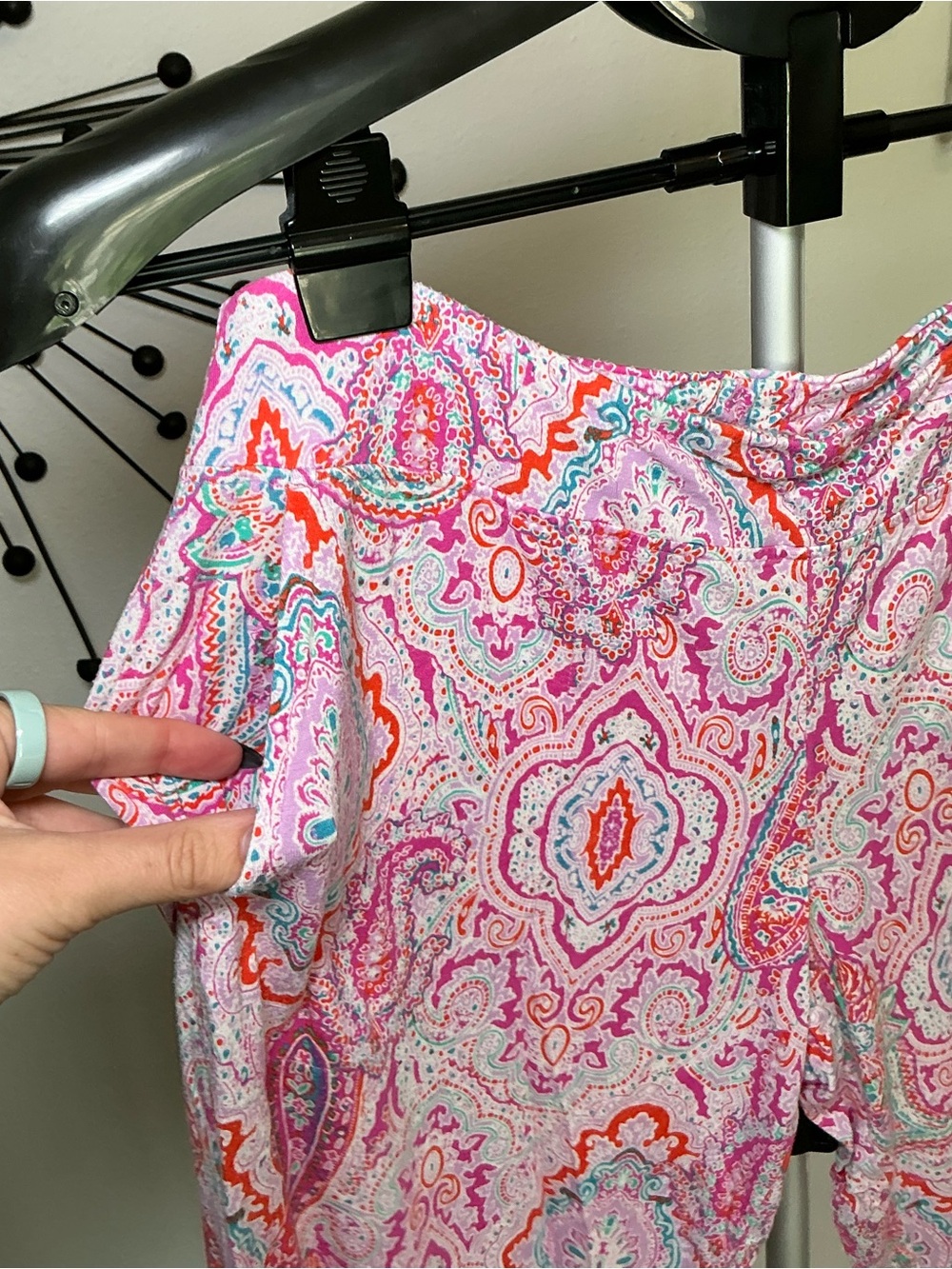 Soma Cool Nights Paisley Capri Pajama Lounge Pants Pink Multicolor Size Small - Picture 2 of 5